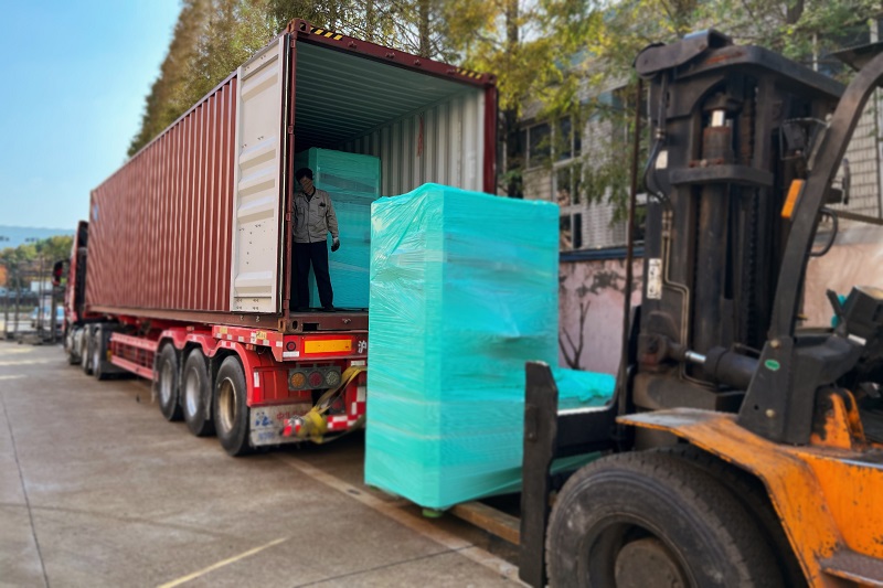 大型防腐三氯压片机