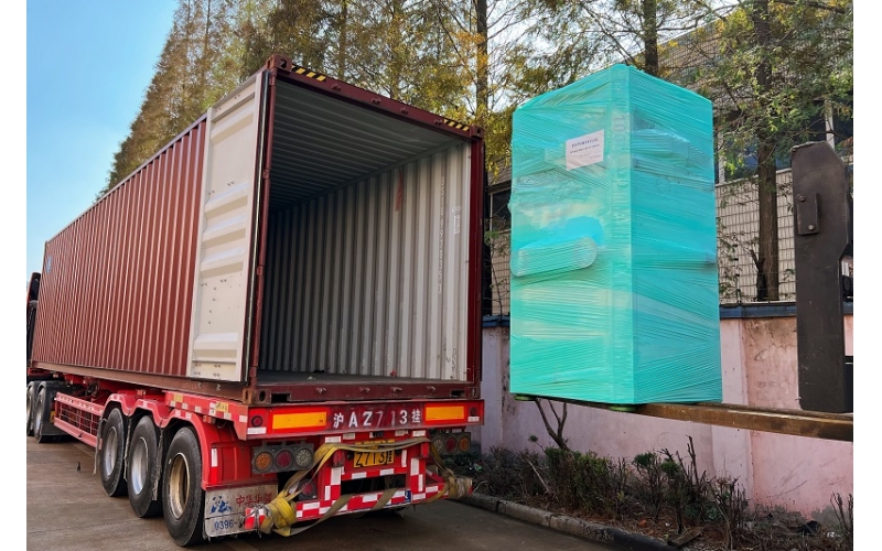 135克TCCA压片机发货葡萄牙